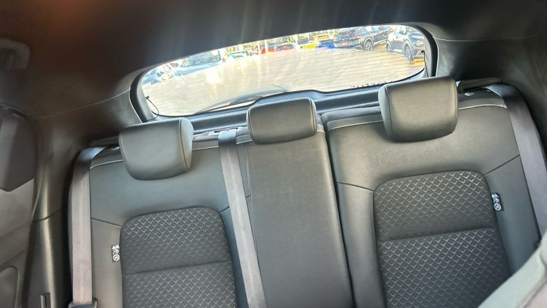 Nissan Juke 1.0 DiG-T 114 N-Connecta 5dr Petrol Hatchback